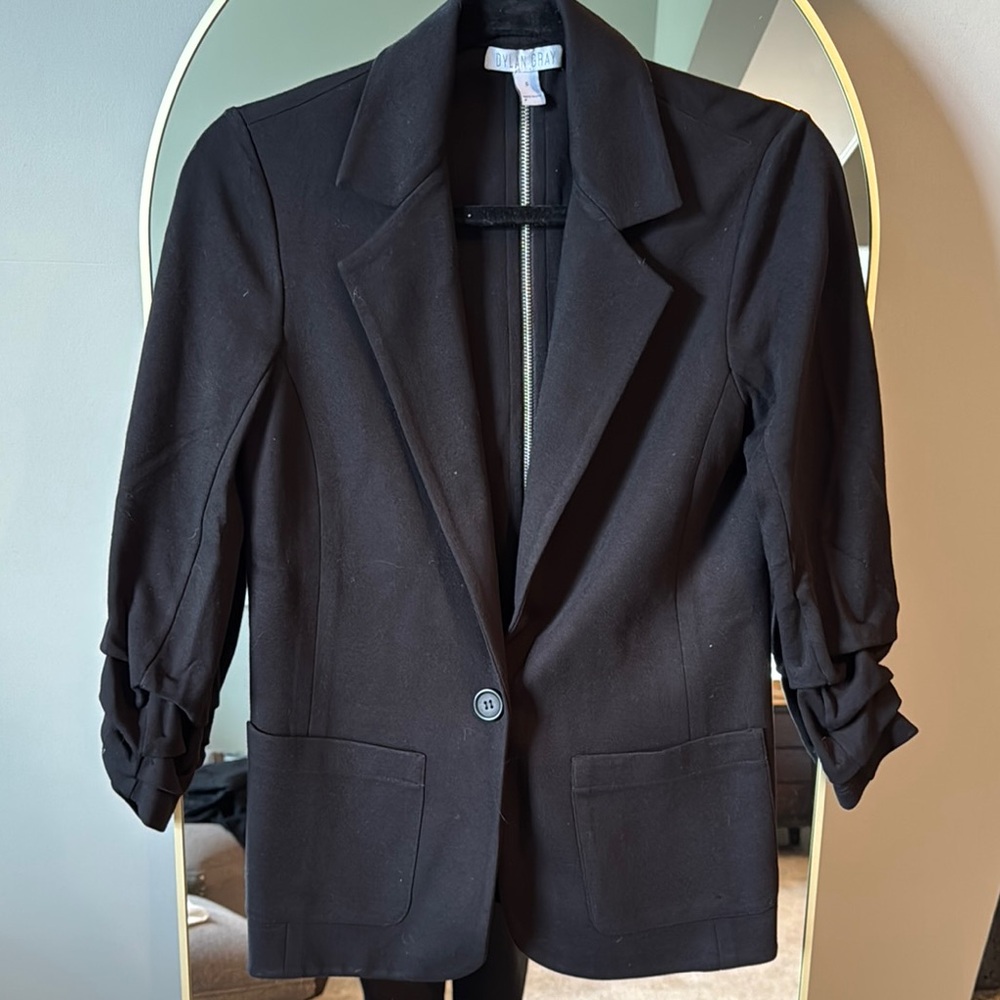 Dylan Gray Black Women's Blazer with back zipper detail